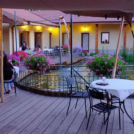Agriturismo Cascina Madonnina Pregnana Milanese エクステリア 写真